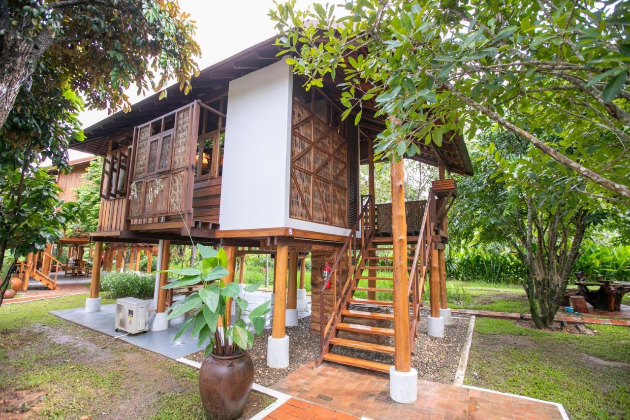 Saksila Resort Nan Exterior photo